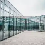 Energisparende glass: hvordan redusere strømkostnader i store bygninger 3 Energisparende glass redusere stromkostnader store bygninger featured